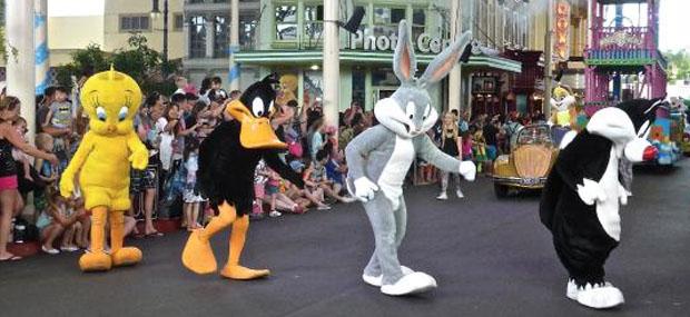 黄金海岸时代华纳电影世界主题公园卡通人物大巡游 黄金海岸-华纳-电影世界-主题公园-卡通人物-大巡游